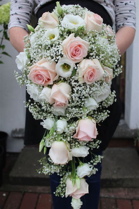 Flower Bride Parimatch
